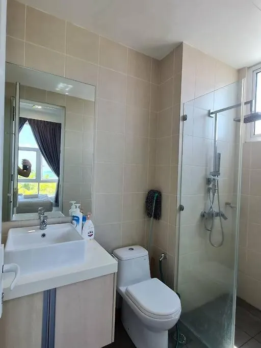 Southbay Seaview Condo A10 #10Minqueensbay #15Minspice 峇六拜 公寓