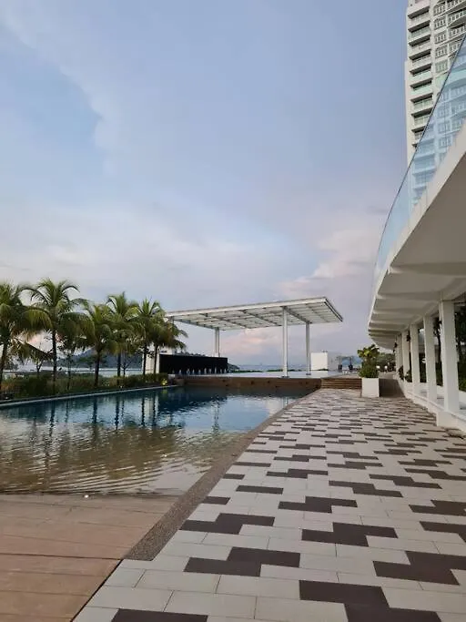 Southbay Seaview Condo A10 #10Minqueensbay #15Minspice 峇六拜 公寓