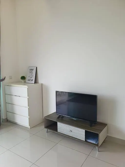 Southbay Seaview Condo A10 #10Minqueensbay #15Minspice 바얀레파스 말레이시아